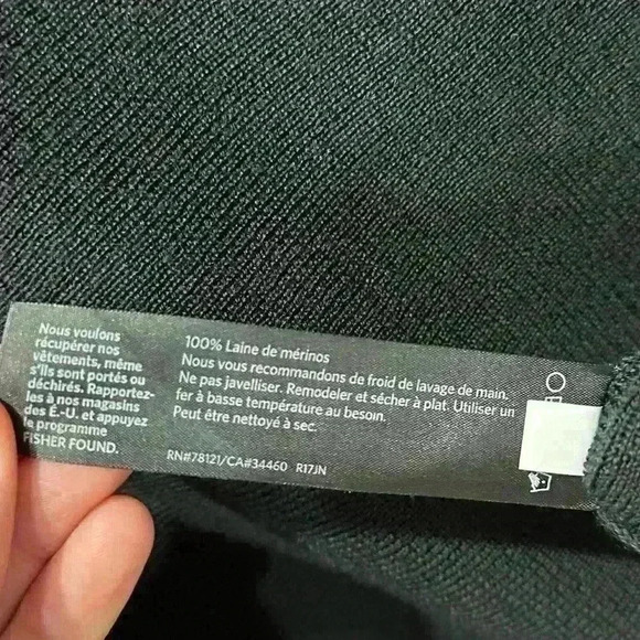 Women’s Eileen Fisher Black Blouse Top Shoulder Slits/Cutout 100%Merino Wool XS - Picture 7 of 13